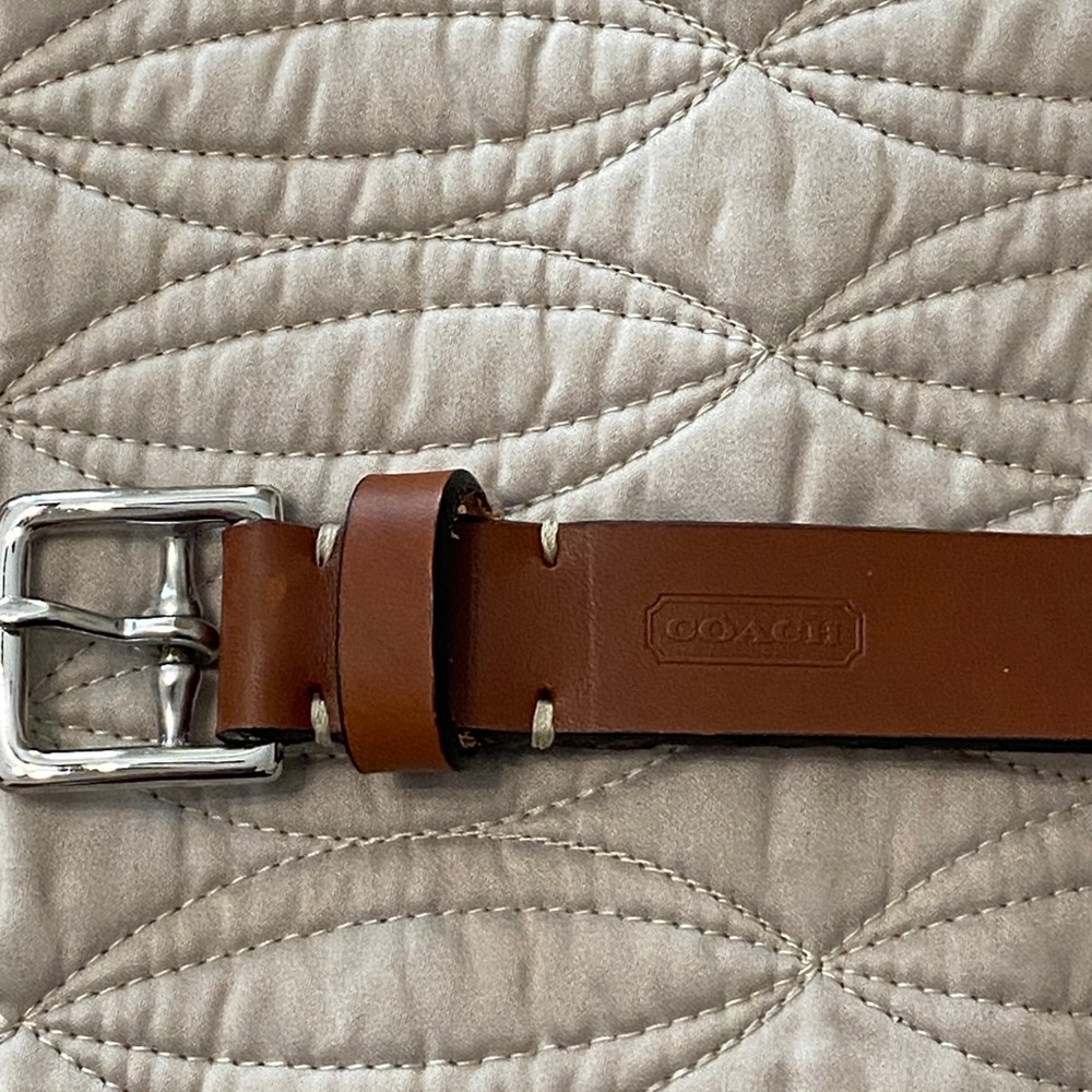 Coach Belt Handcrafted in Italy of Vegetable Tanned Leather and solid brass - Picture 3 of 10